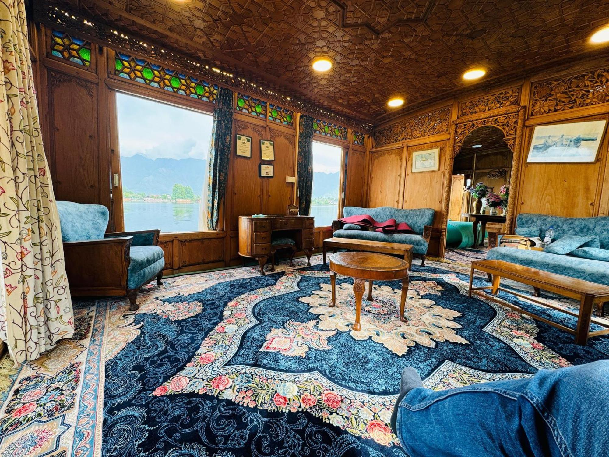 Hotel Peacock Houseboats Srīnagar Zewnętrze zdjęcie