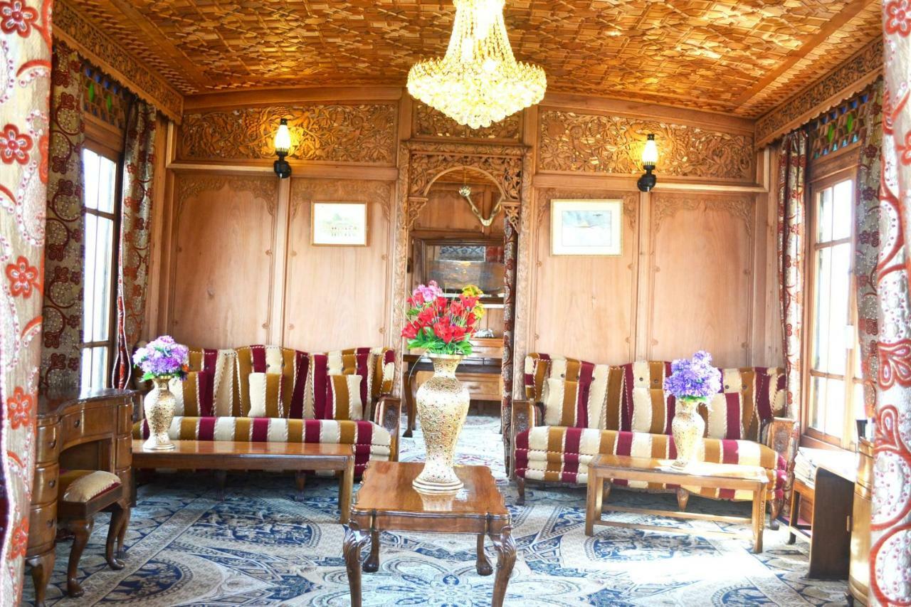 Hotel Peacock Houseboats Srīnagar Zewnętrze zdjęcie